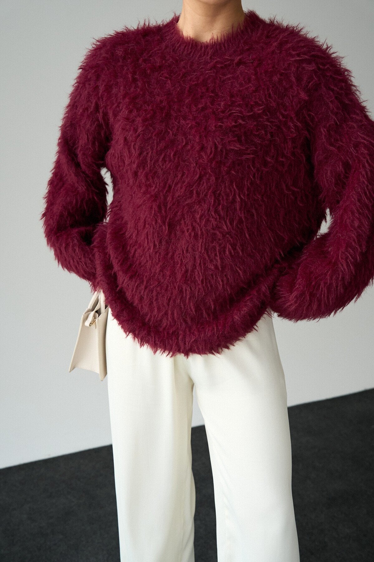 Drexen Fluffy Textured Crew-Neck Sweater – Cream