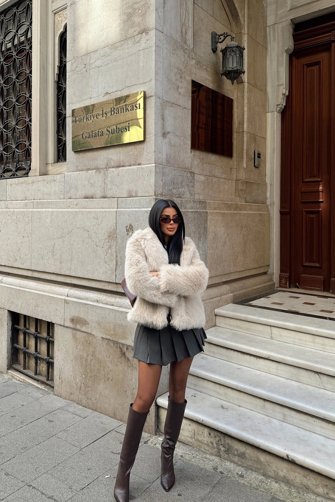 Rufina Luxe Faux Fur Jacket – Cream