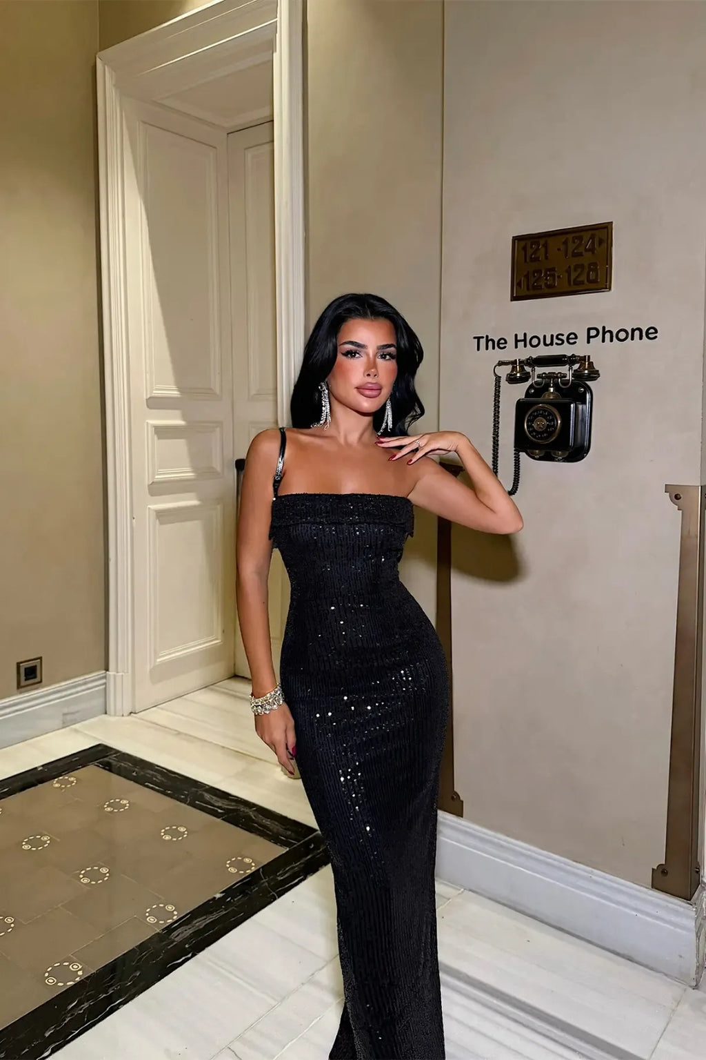 Velysse Sequin Strapless Maxi Dress – Black