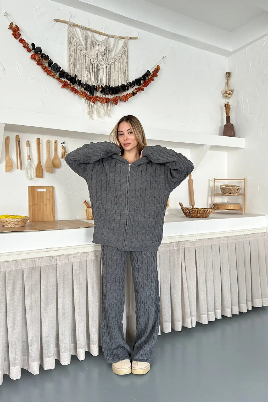 Briar Cable Knit Hooded Two-Piece Set – Light Brown